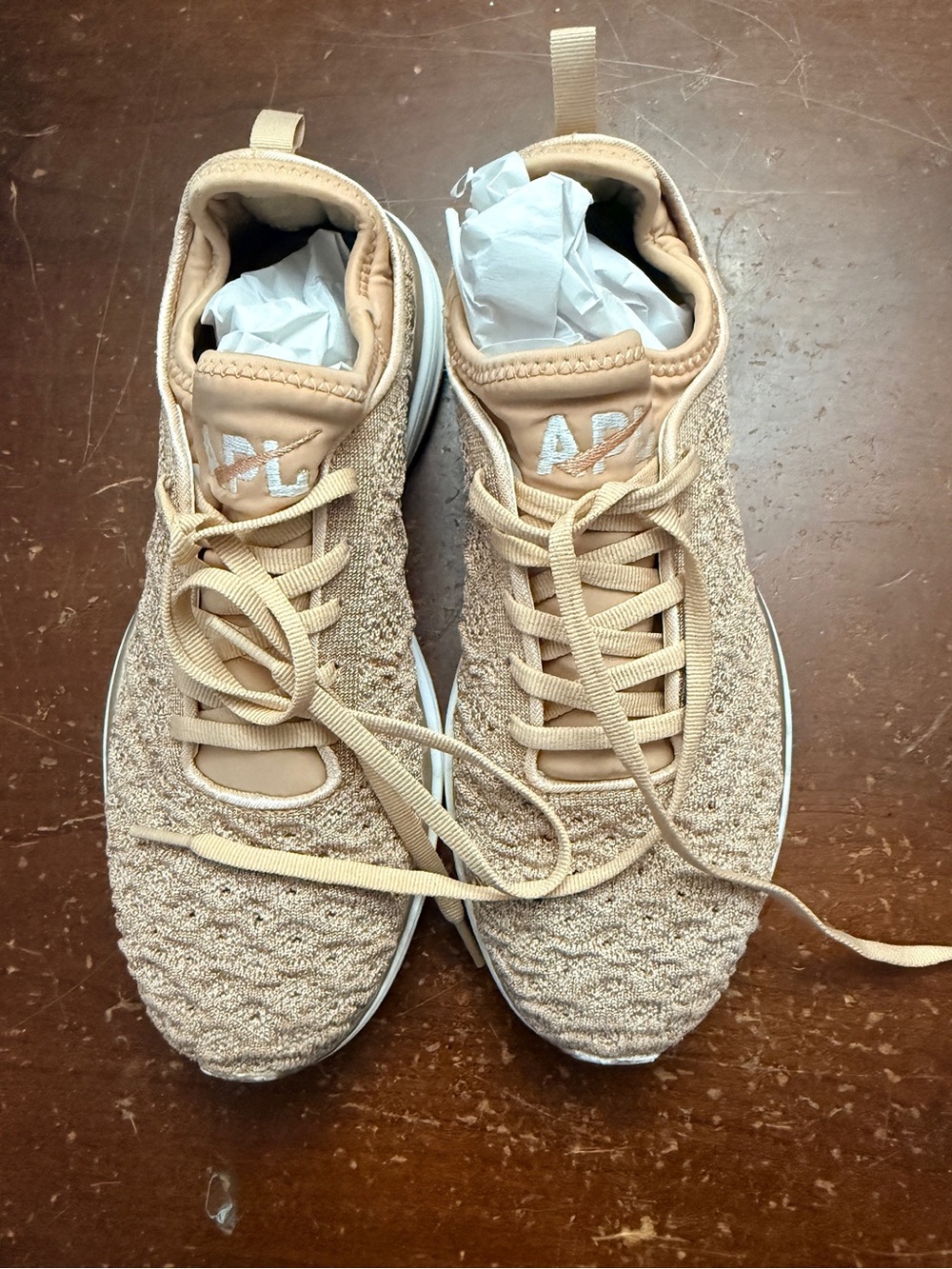 APL woman’s khaki color fabric tennis shoes 9.5 propelium glove slip tie walking